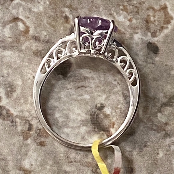 Rose De France Amethyst Heart Sterling Silver Ring - Picture 5 of 8